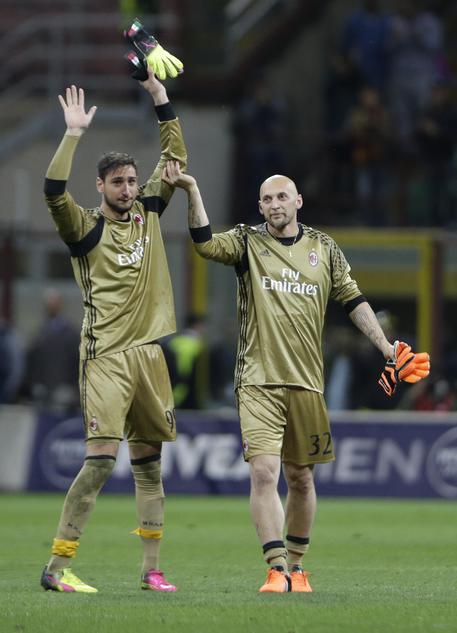 Con questo gesto, Abbiati nomina Donnarumma come suo erede.